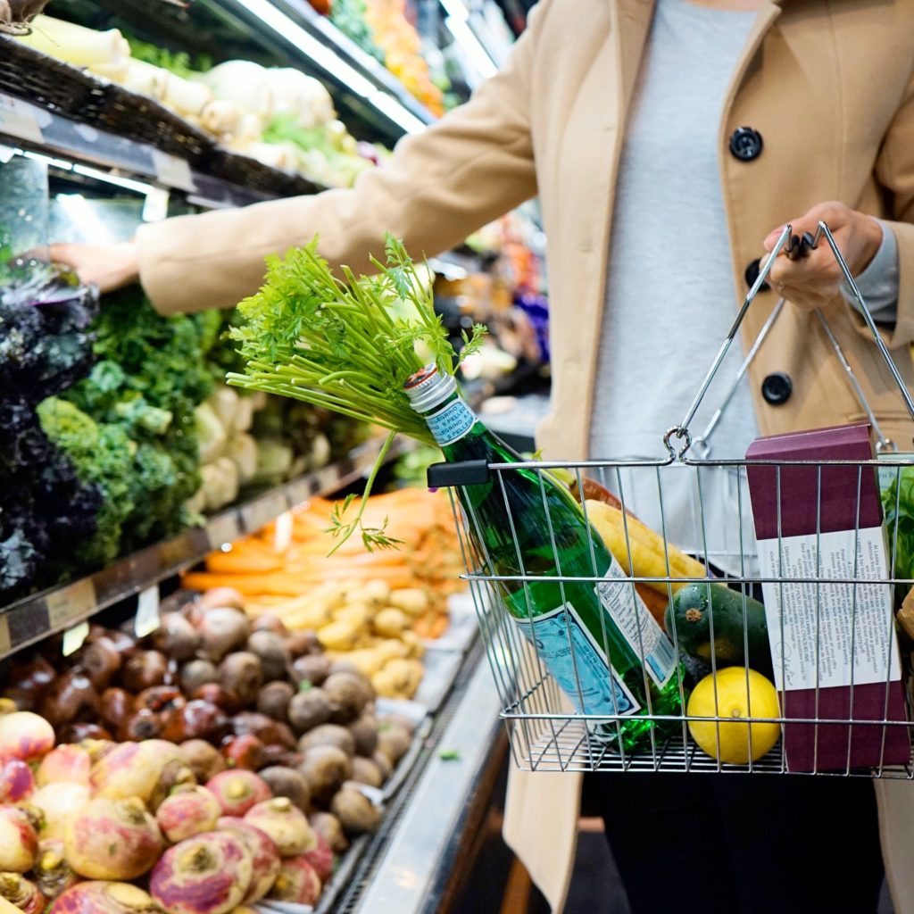 6 Secrets To Shopping For Healthy Foods At The Grocery Store cover